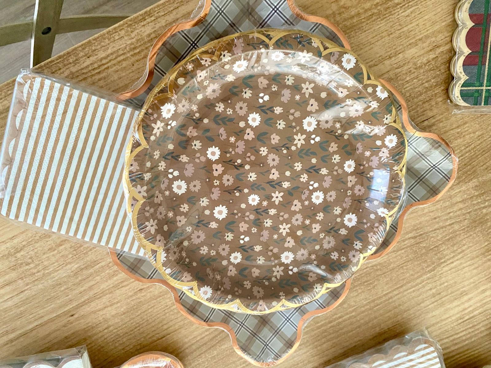 Plato Floral Chocolate
